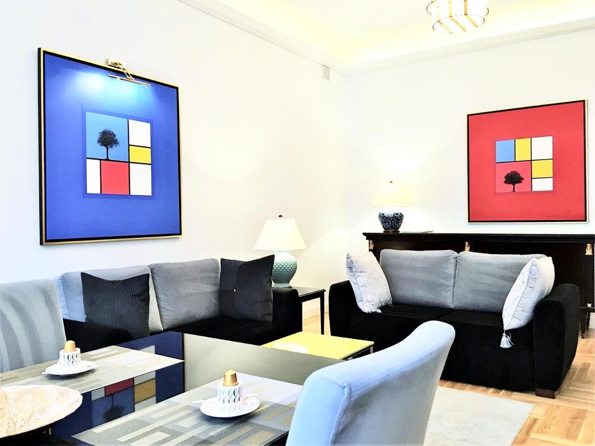 Luxury Apartments Mondrian Market Square III Varsóvia Quarto foto