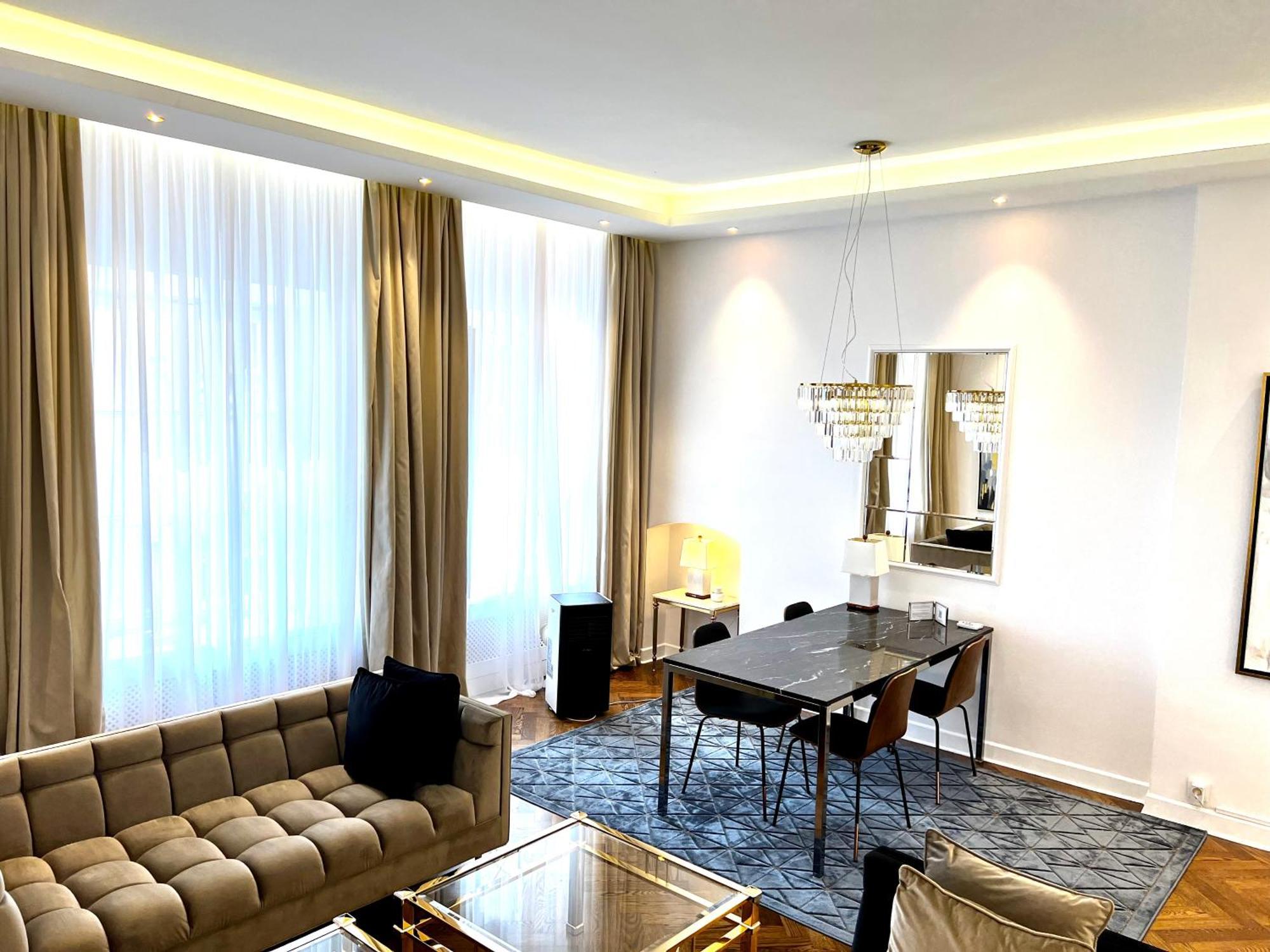 Luxury Apartments Mondrian Market Square III Varsóvia Quarto foto