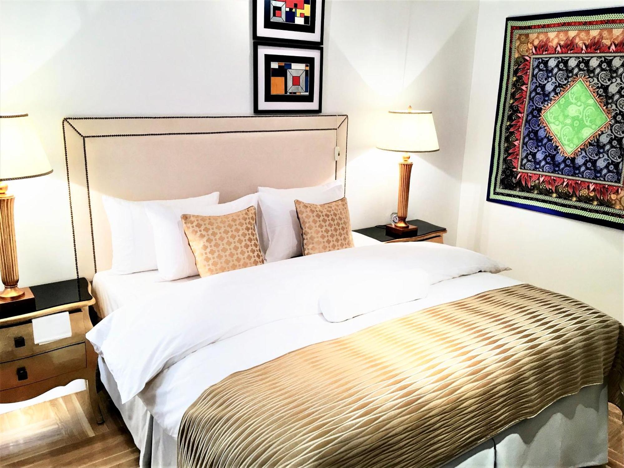 Luxury Apartments Mondrian Market Square III Varsóvia Quarto foto